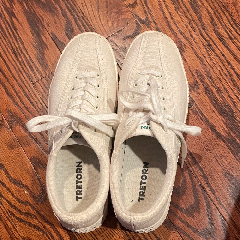 Tretorn Off-White Casual Sneakers